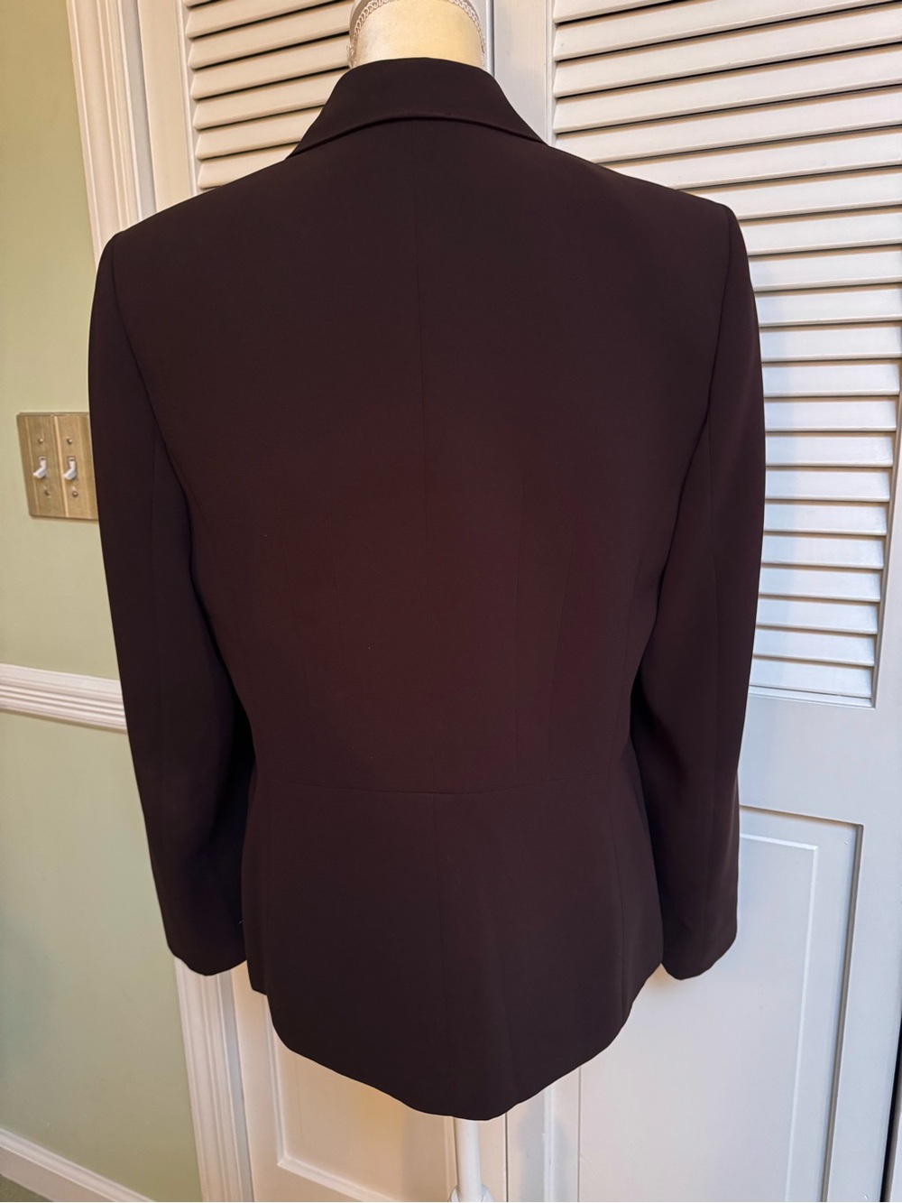 Jones Studio Women's Chocolate Brown Two-Button Blazer size 12 - Picture 2 of 5